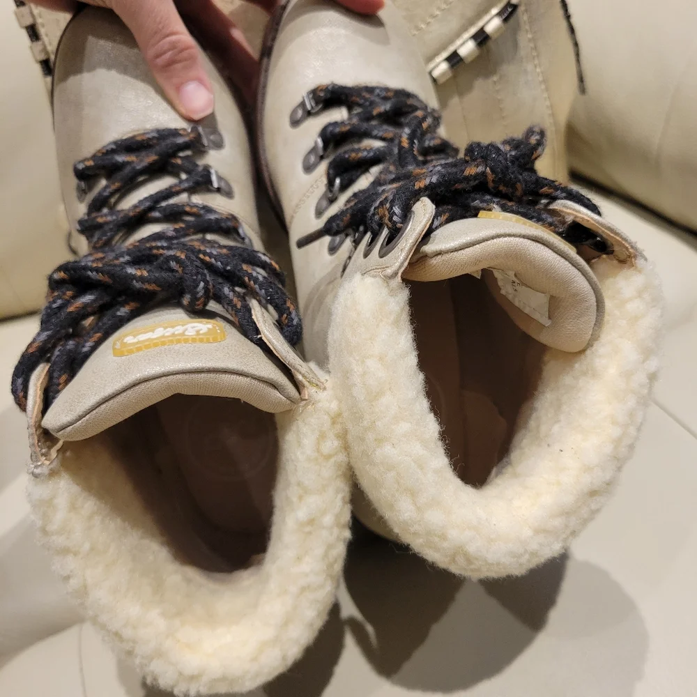 Women's Gold Cream Ankle Boots